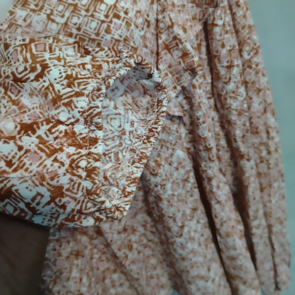 🆕Savanna Jane Long Sleeve Ruffle Shoulder - Picture 4 of 6